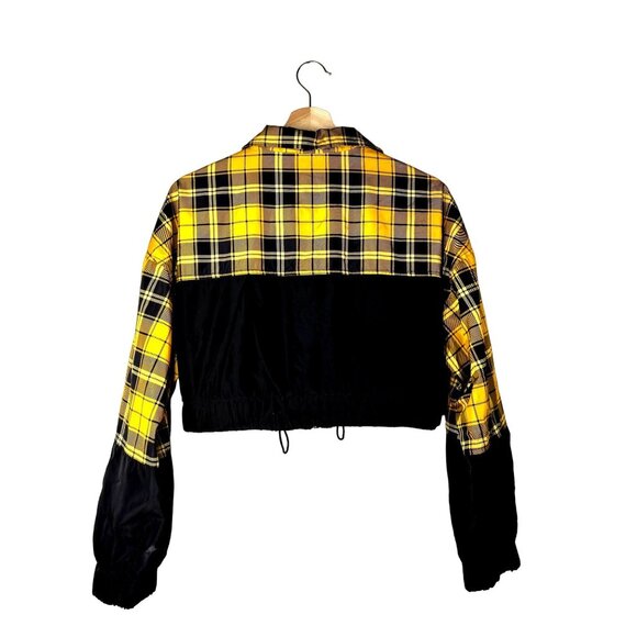 Forever 21 Black and Yellow Plaid Cropped Bomber Jacket Size Medium - Picture 3 of 9